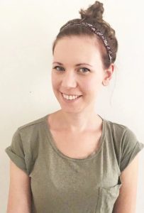 Лорън Палфрейман (Lauren Palphreyman) е британска писателка на романтично фентъзи, позната най-вече с поредицата „Кралят на вълците“ (The Wolf King).
